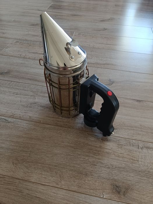 Podkurzacz pszczelarski elektryczny