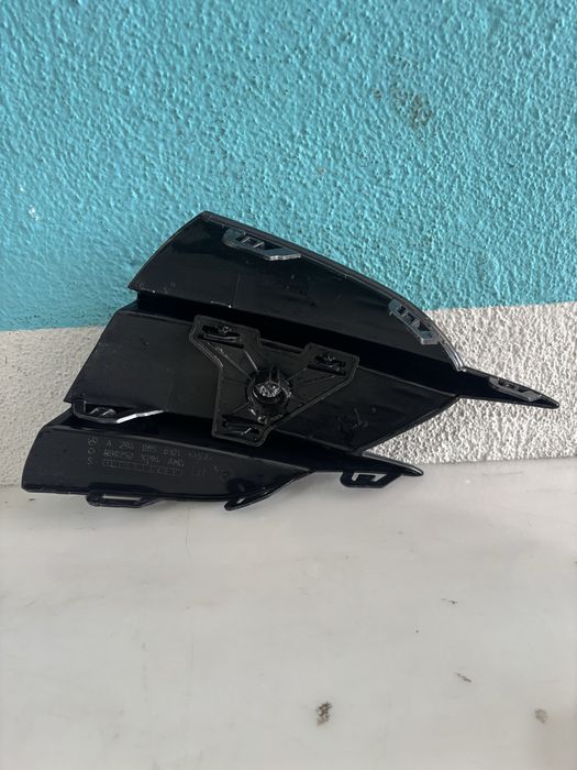 Grelha para-choques frontal  Mercedes-Benz