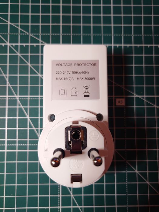 Акція! реле напряжения в розетку