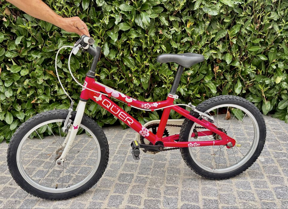 Bicicleta de Criança QUER Rosa + Rodinhas.