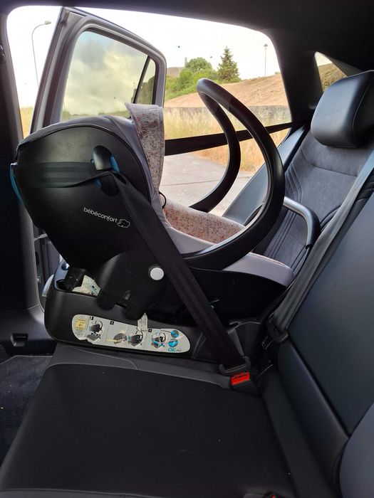 Cadeira para bebé OVO - BebeConfort c/ suport Isofix