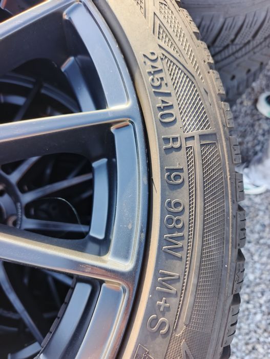 Felgi oryginalne do Jaguar + opony zimowe 245/40 R19