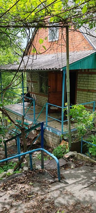 Продам дом двухэтажный, г. Люботин, Харьковская обл
