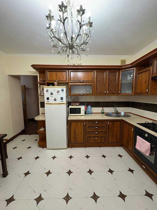 Продаж затишної 3к кв., готової до проживання, район Майзлі