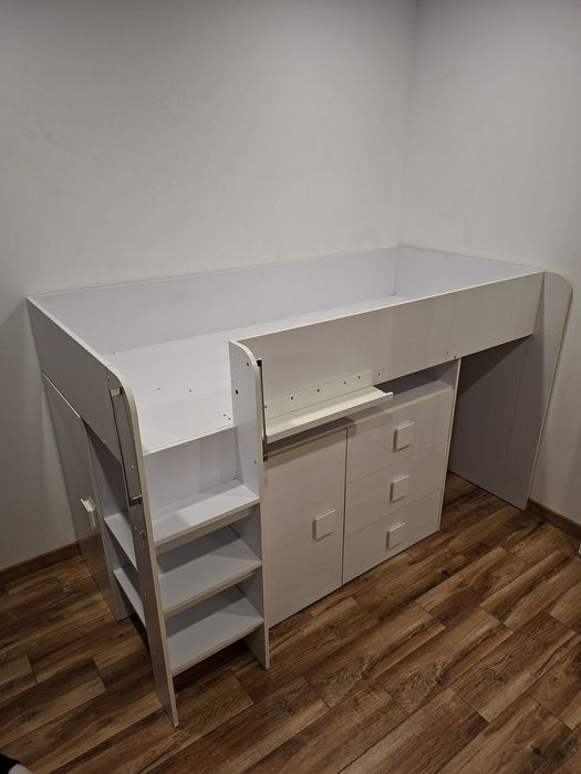 Lozko piętrowe antresola