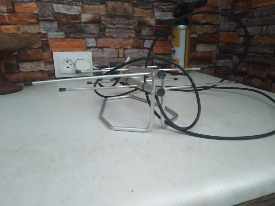 Продам антена кимнатна