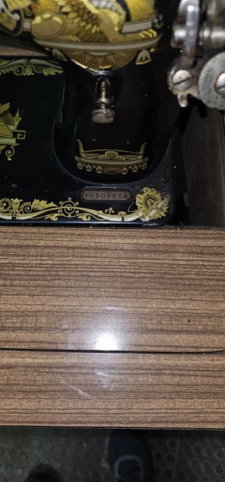 Máquina de costura Singer de 1928 a funcionar