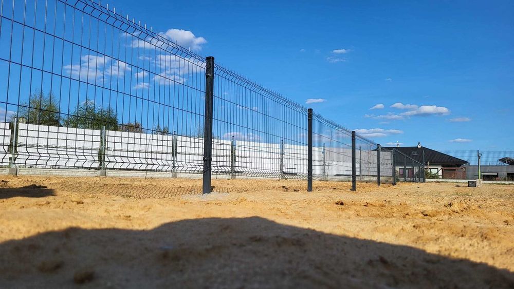 Montaż ogrodzeń panelowych i palisadowych Usługi rozbiórkowe | Kompleksowa usługa