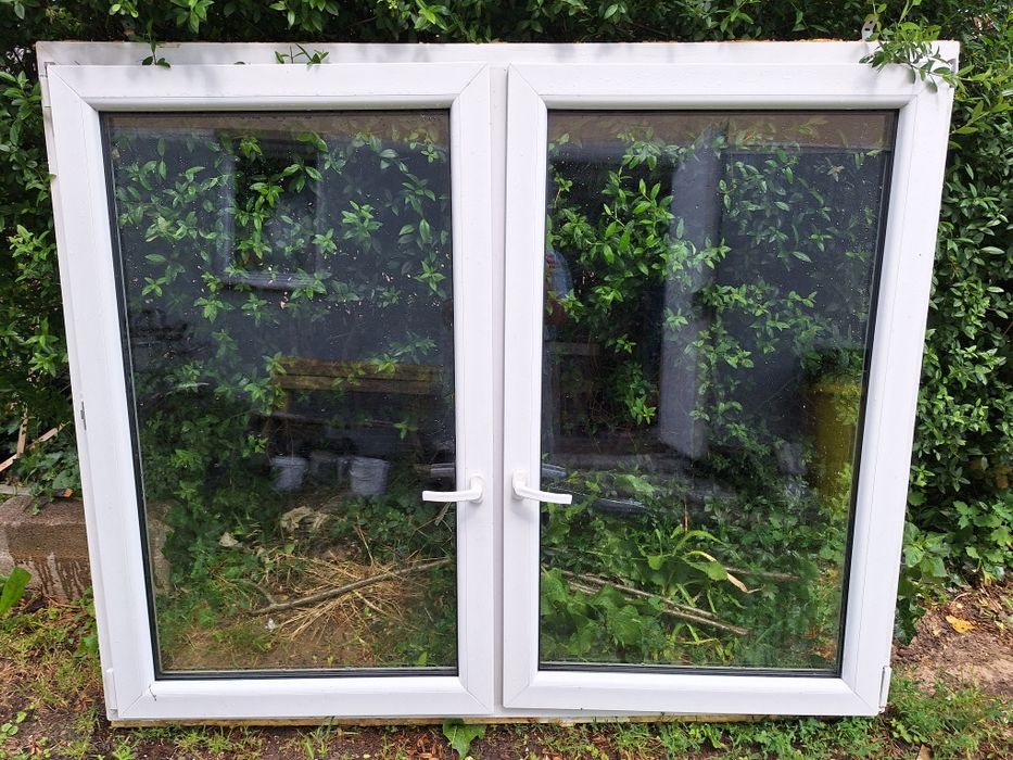 Okno      dwuskrzydłowe