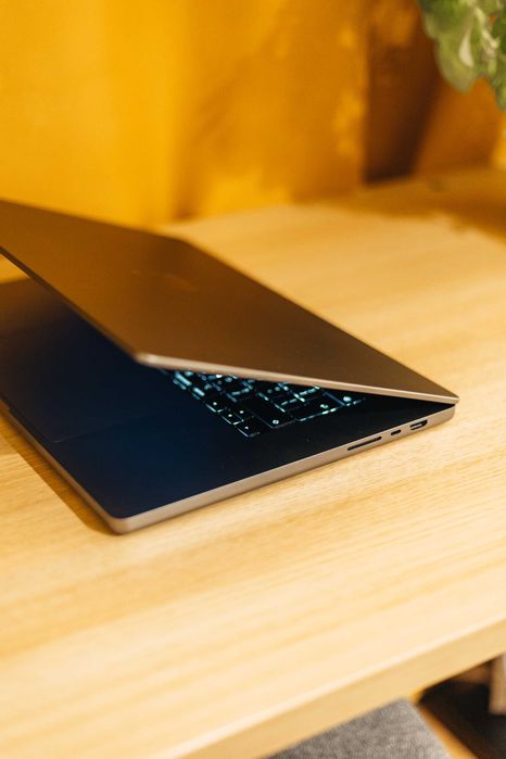 Apple MacBook Pro M2 PRO 16" 16/512GB SSD