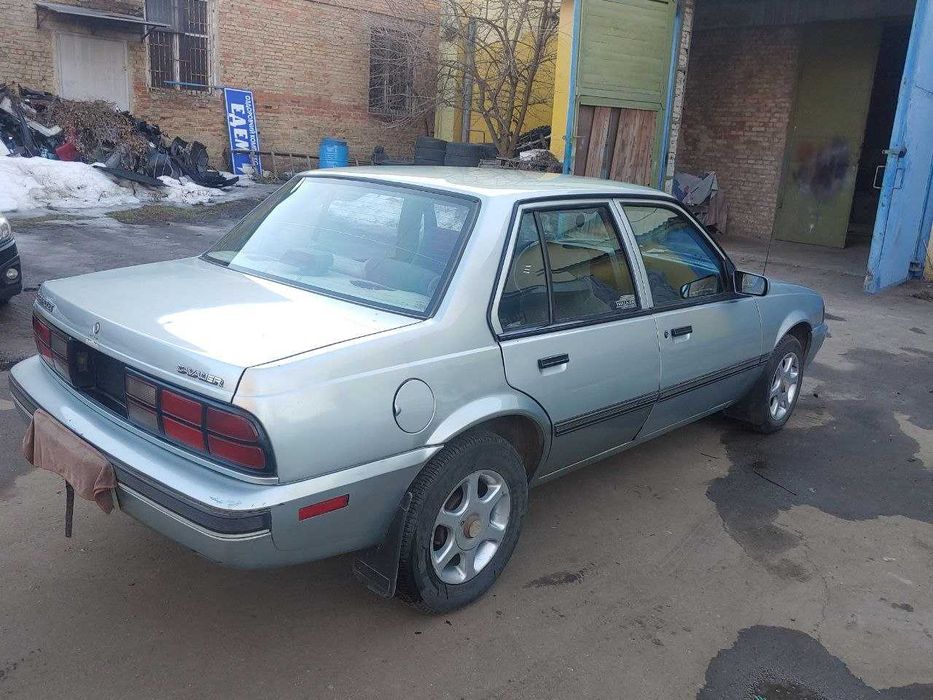 Продам Chevrolet Cavalier 2.2 автомат 1990