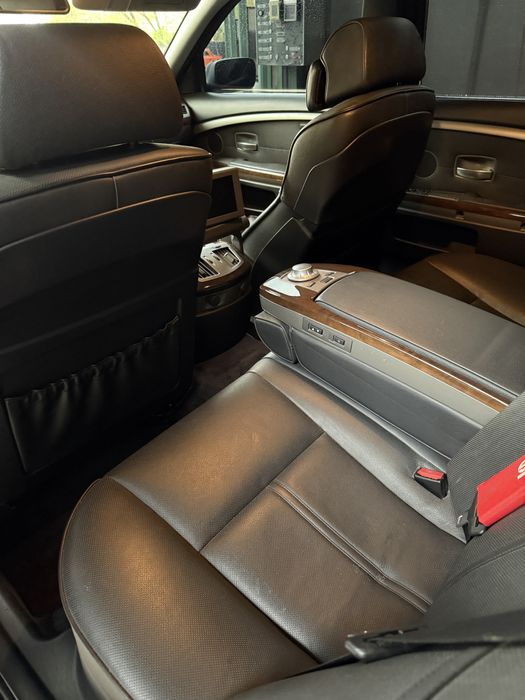 Продам  BMW 730D