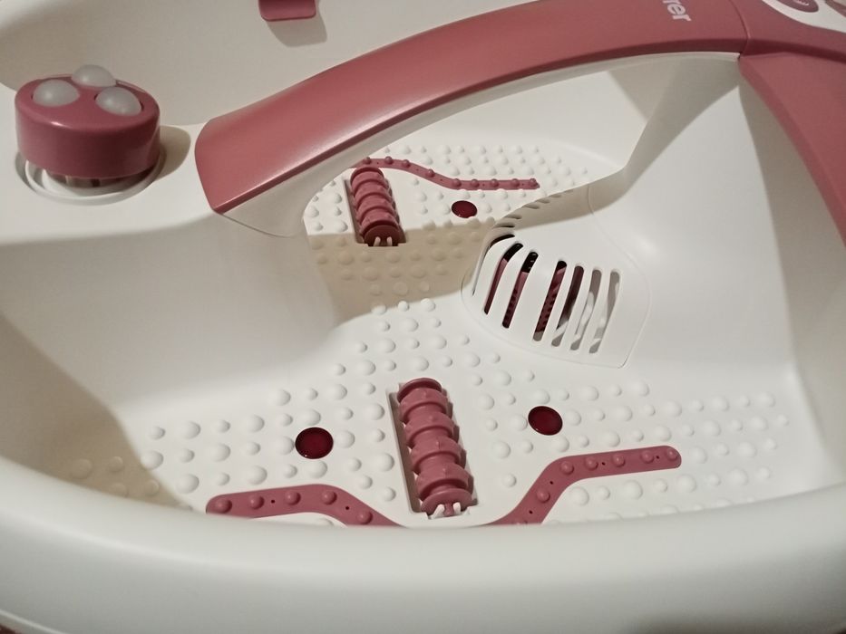 Гидромассажная ванночка для ног Beurer FB 35. 
Устройство оснащено фун