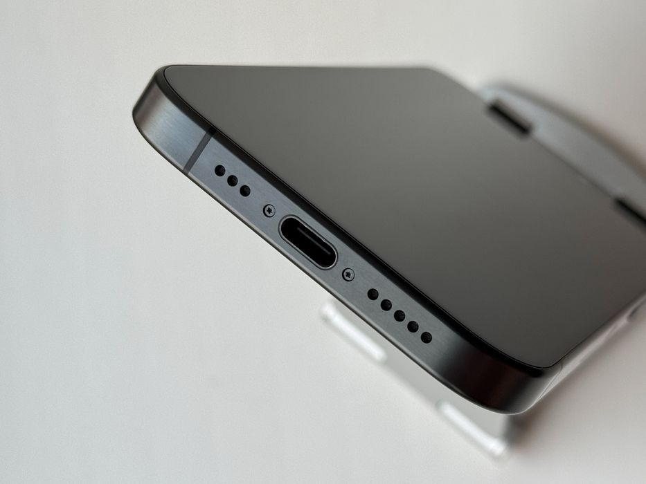 iPhone 15 Pro В Идеале