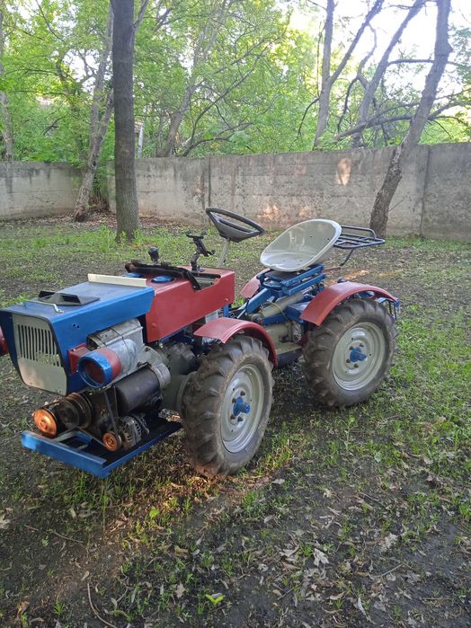 продам трактор, міні трактор