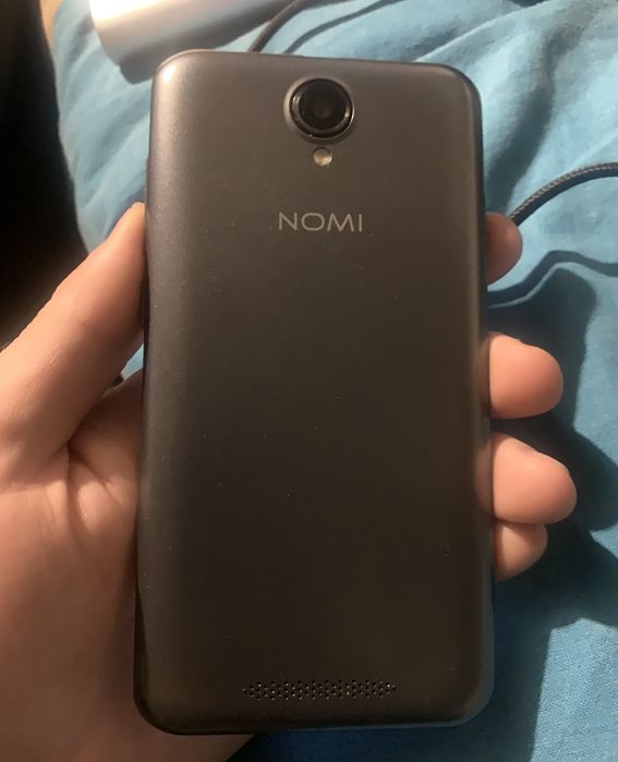 Телеофон смартофн Nomi новий стан