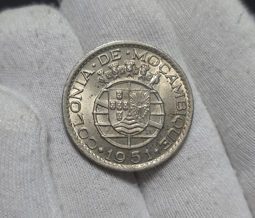 1$00 1951 Moçambique