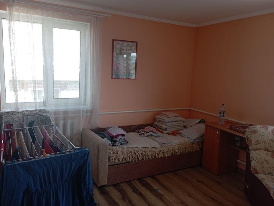 Здається кімната для дівчини