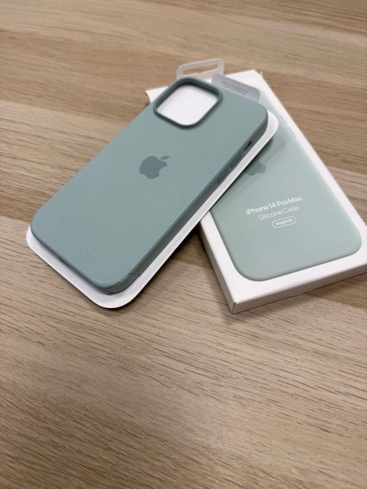 iPhone 14 Pro Max Silicone Case MagSafe Etui Obudowa