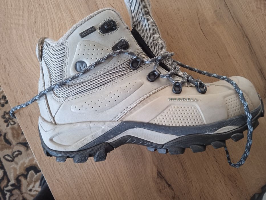 Зимові ботинкиMerrell.