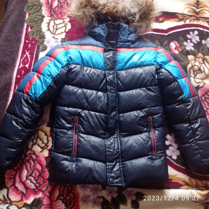 Теплая зимняя куртка