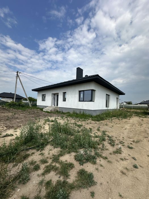 Продам  будинок в с Боголюби