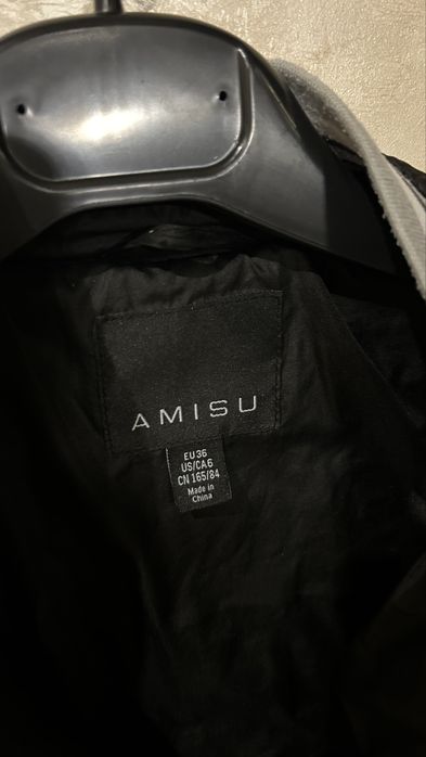 Куртка осінь, бренд - Amisu