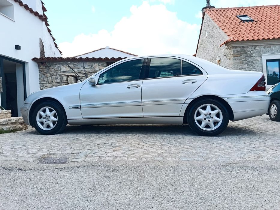 Vendo Mercedes Benz clase C