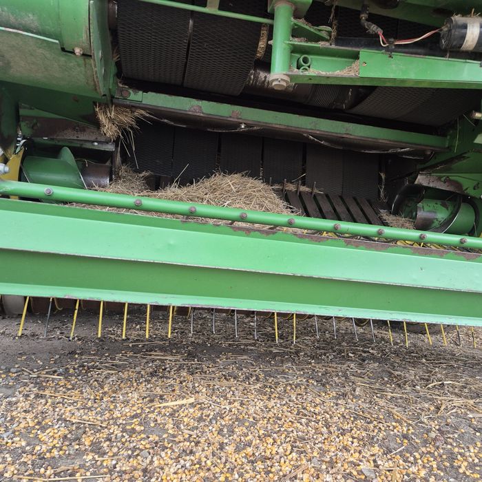 Prasa John deere  582