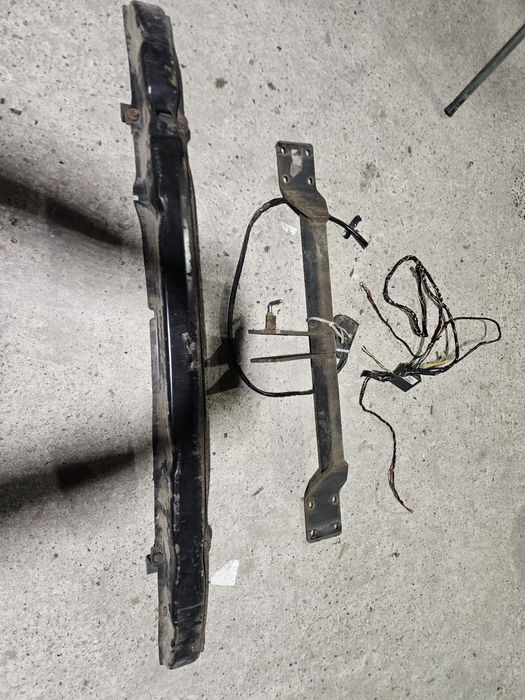 Thule HAK HOLOWNICZY BMW 5 SERIA E61 E60 E39 type nr 4882 belka