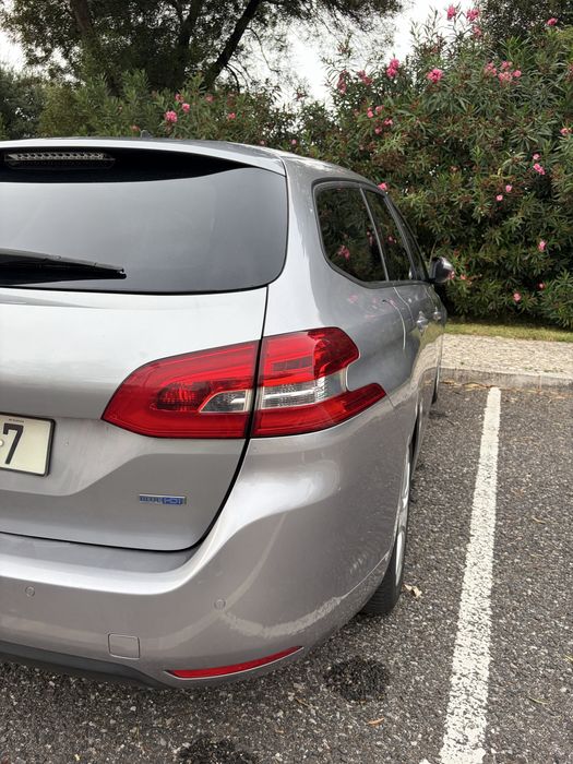 Peugeot 308 SW 1.6 BLUEHDI 120cv