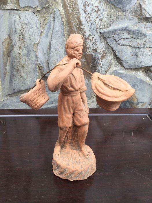 Escultura Portuguesa em terracota Séc XIX 17 cm Caldas Da Rainha