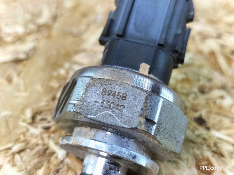 Lexus NX II 21- 2.5 RAV4 Camry Датчик давления топлива 89458-33042