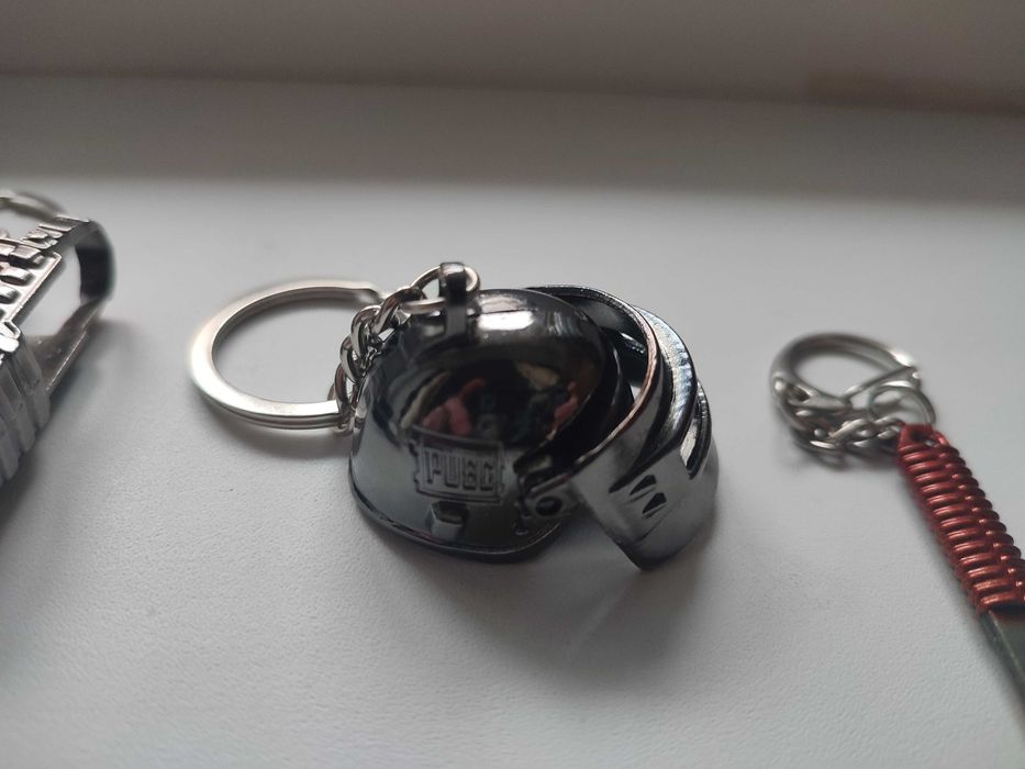 Брелок металический оружие PUBG