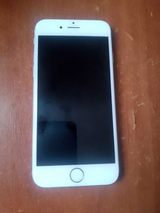 iPhone 6S продам.