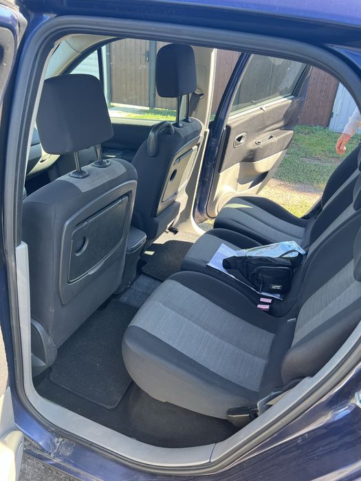 Продам автомобіль Reno scenic 2 покоління