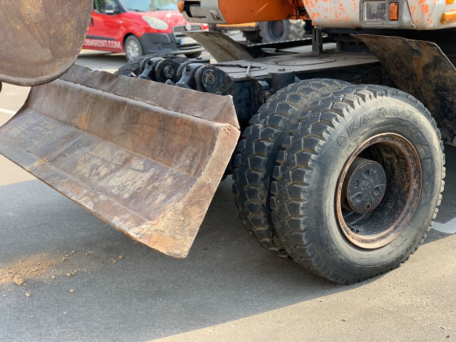 Колісний екскаватор DOOSAN SOLAR 210W-V Колесный экскаватор 20 тонн