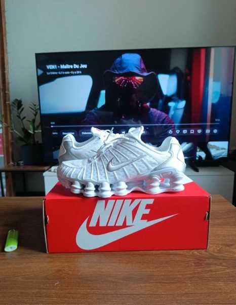 Białe buty sportowe Nike Shox TL R.38