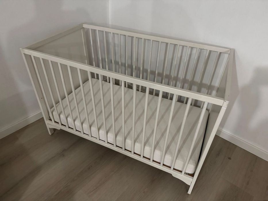 Cama/Berço Ikea