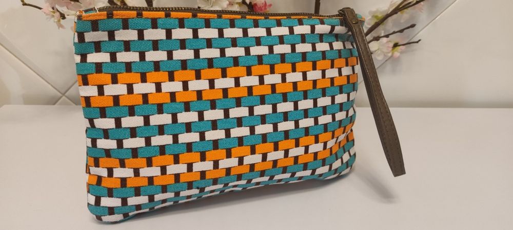 Bolsa como nova em tecido