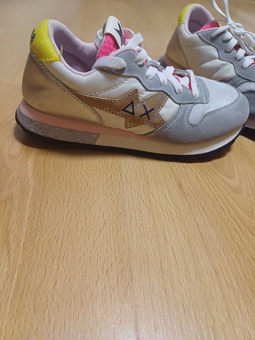 Кросівки для дівчинки