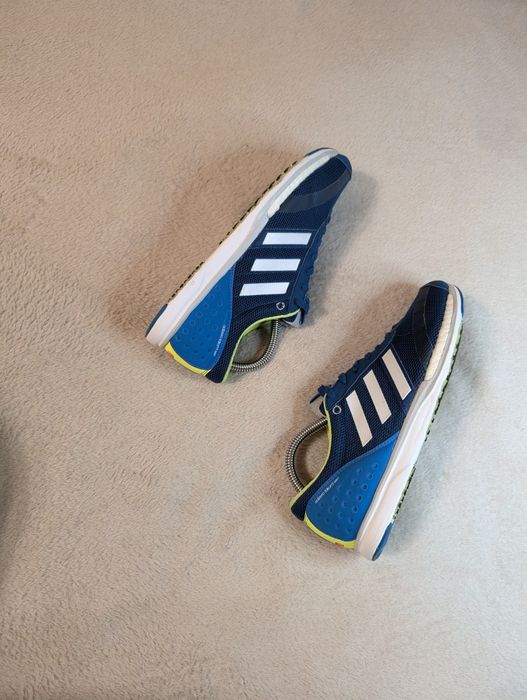 Кросівки Adidas 40 розмір 25, 5-26 см бігові original відмінний стан