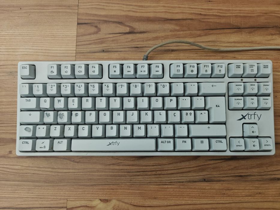 Teclado Mecânico XTRFY K4 RGB