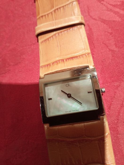CK senhora relógio antigo como novo