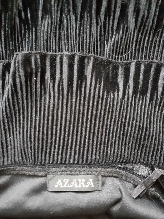 Czarna ciekawa sukienka