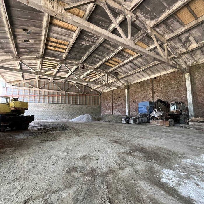 Комерційно-виробничі приміщення