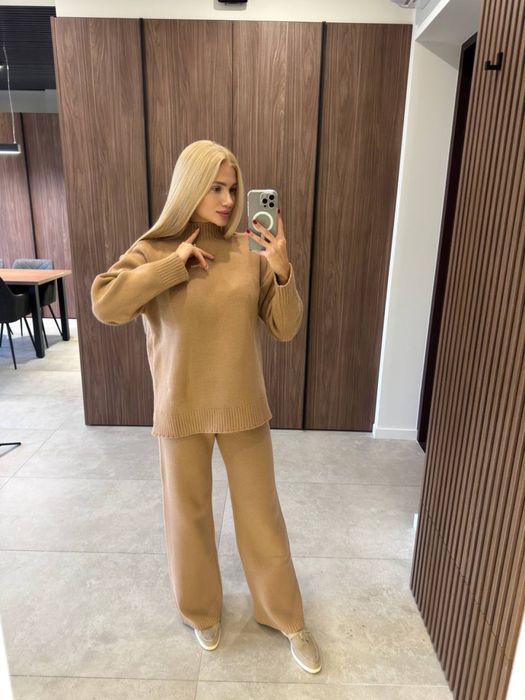 Трикотажний костюм