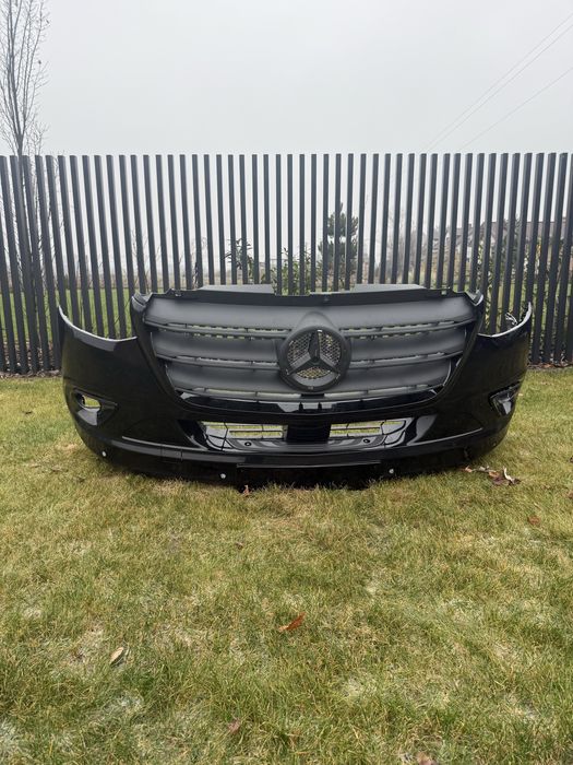 Zderzak z grillem mercedes sprinter
