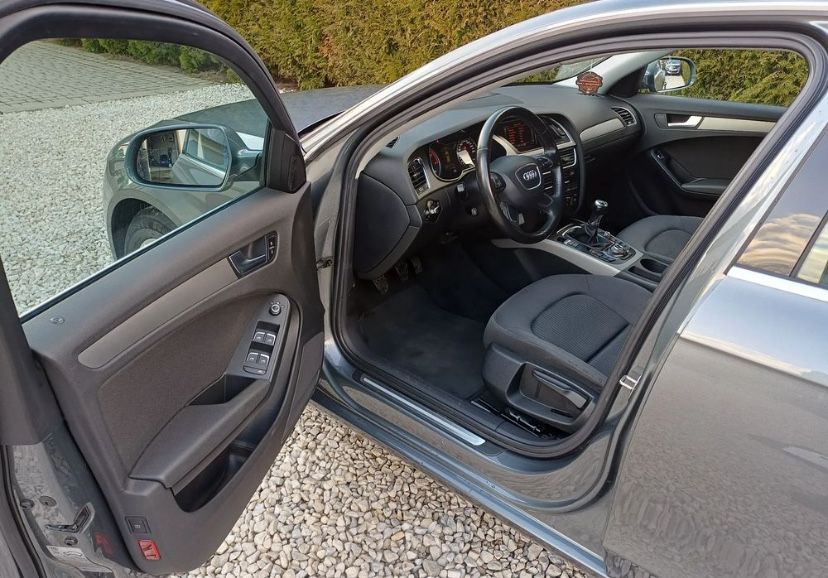 Audi A4 Avant 2012 дизель 2.0 TDI (143к/с) механіка