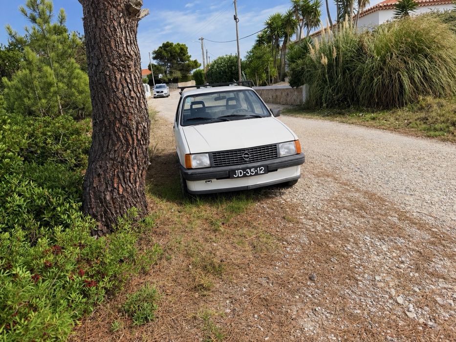 Opel Corsa A 1.2 S Clássico 1985 – Gasolina – Inspeção até 2027